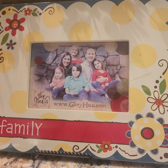 Family Photo Frame - Colorful Floral Design - Picture 2 of 4